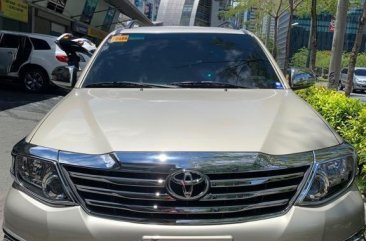 Selling Metallic Gold Toyota Fortuner 2018 in Taguig