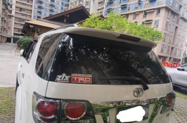 White Toyota Fortuner 2012 for sale in Manila