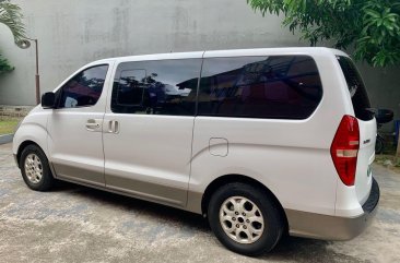 White Hyundai Starex for sale in Manila