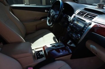 Sell Black Toyota Camry in Makati