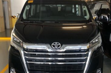 Selling Black Toyota Grandia in Makati