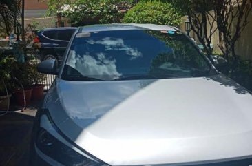 Selling Silver Hyundai Tucson in Quezon City