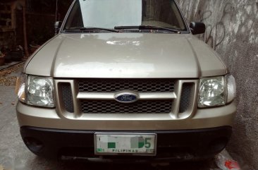 Sell Golden Ford Explorer in Manila