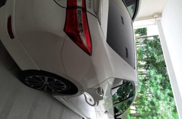 Pearl White Toyota Corolla altis for sale in Manila