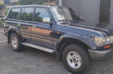 Sell Black Toyota Land Cruiser in Pasig