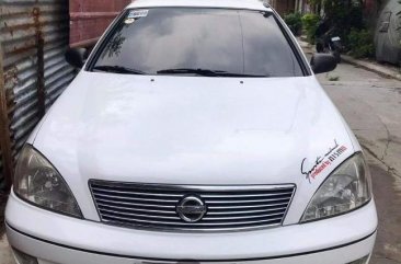 Sell White Nissan Sentra in Pasig