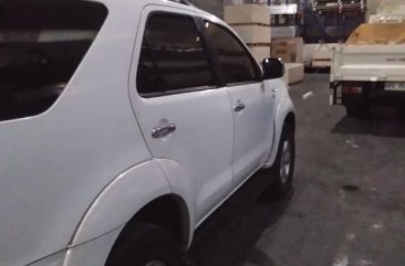 White Toyota Fortuner for sale in Manila