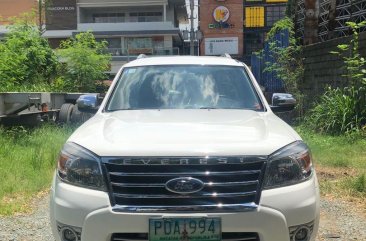 White Ford Everest for sale in Manila