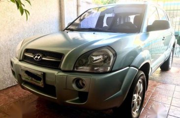 Selling Silver Hyundai Tucson for sale in Marikina