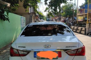 White Hyundai Sonata for sale in Quezon City