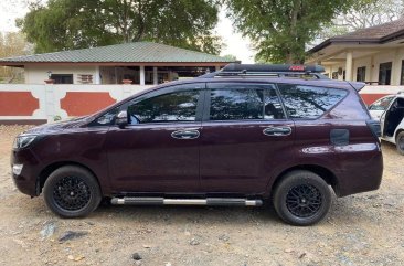 Selling Purple Toyota Innova in Puerto Princesa