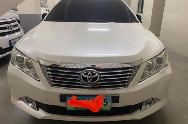 Selling White Toyota Camry for sale in Quezon City