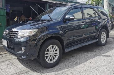 Selling Black Toyota Fortuner 2014 in Manila