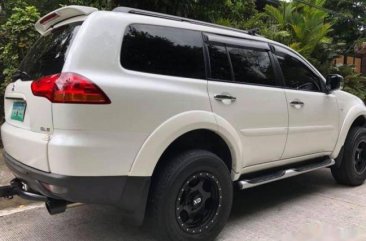 Sell White 2010 Mitsubishi Montero in Manila