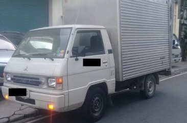 White Mitsubishi L300 for sale in San Juan