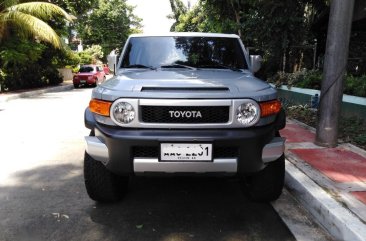 Selling Silver Toyota Fj Cruiser in Manila