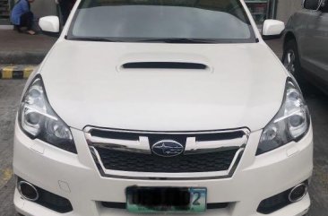 Sell Pearl White Subaru Legacy in Manila