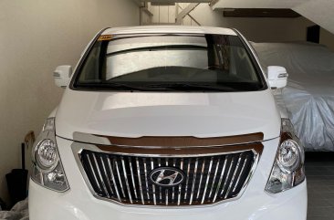 White Hyundai Grand starex for sale in Quezon city