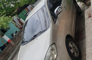 Selling Beige Toyota Innova 2008 SUV / MPV in Manila