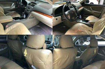 Pearl White Toyota Camry 2010 for sale in Makati City