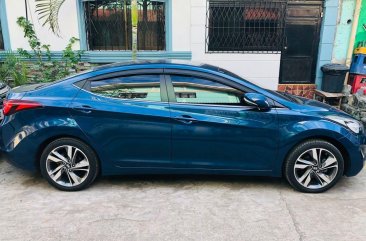 Sell Blue Hyundai Elantra in Las Piñas