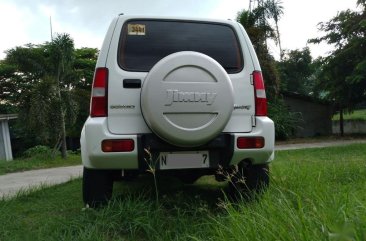 White Suzuki Jimny for sale in Noveleta