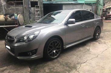 Sell Silver Subaru Legacy in Valenzuela