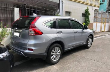 Selling Silver Honda Cr-V in Valenzuela