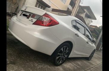 Sell White 2015 Honda Civic in Carmona