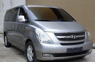 Selling Silver Hyundai Grand starex in Marikina