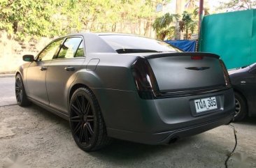 Grey Chrysler 300c for sale in Las Piñas City