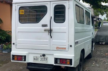 Sell White Isuzu Sobida in Guiguinto