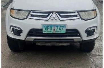 Selling White Mitsubishi Montero in Mabini