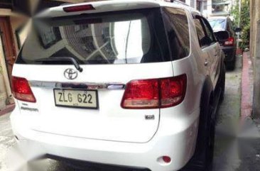 Selling White Toyota Fortuner 2007 in Manila