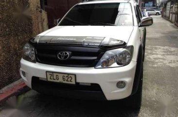 Selling White Toyota Fortuner 2007 in Manila