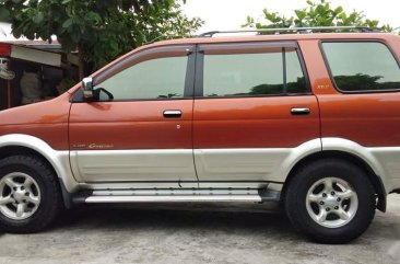 Orange Isuzu Crosswind for sale in Tarlac