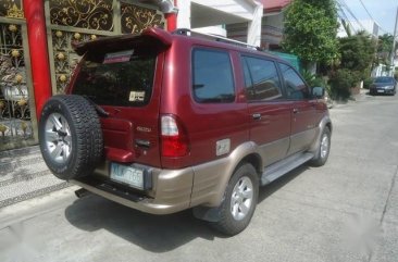 Red Isuzu Crosswind 2004 for sale in Imus