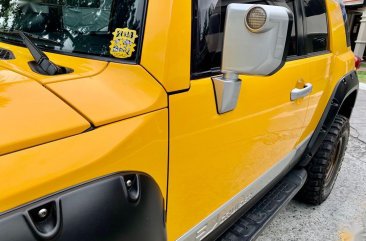 Sell Yellow Toyota Fj Cruiser in Manila