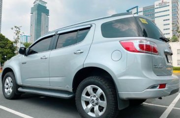 White Chevrolet Trailblazer for sale in Manila