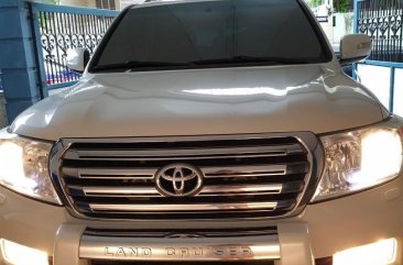 Pearl White Toyota Land Cruiser for sale in Marikina