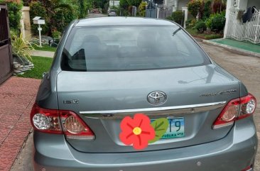 Selling Silver Toyota Corolla Altis 2012 in Manila