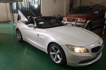 White Bmw Z4 for sale in Quezon City