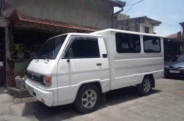 White Mitsubishi L300 1999 for sale in Manila