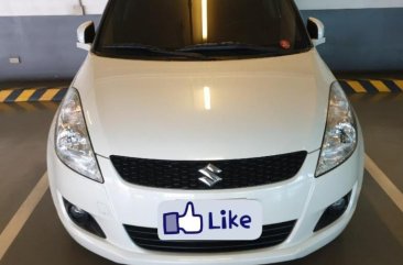 White Suzuki Swift for sale in Las Piñas