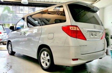 Selling White Toyota Alphard in Manila