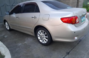 Sell White Toyota Corolla altis in Manila