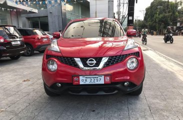 Selling Red Nissan Juke for sale in San Juan