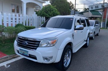 White Ford Escape for sale in Cebu City