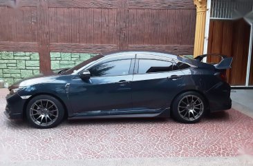 Selling Black Honda Civic 2018 in Manila