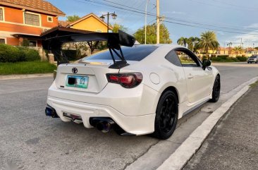 Sell Pearl White Toyota 86 in Bacoor